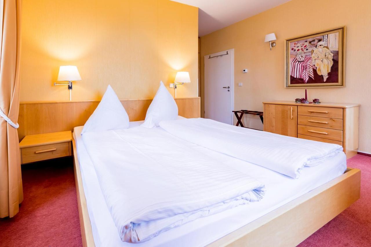 Schlosshotel Eyba Bad Blankenburg Exterior foto